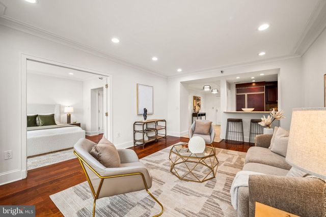 202-10 W RITTENHOUSE SQ #1809, Philadelphia, PA 19103