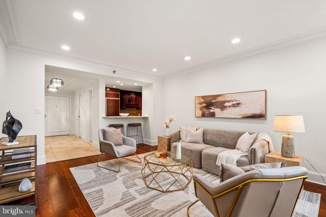 202-10 W RITTENHOUSE SQ #1809, Philadelphia, PA 19103