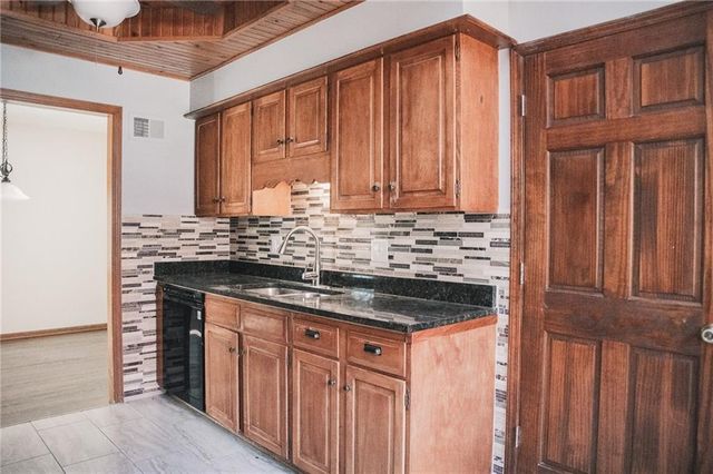 3804 S Drumm Avenue, Independence, MO 64055