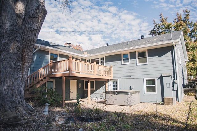 3804 S Drumm Avenue, Independence, MO 64055