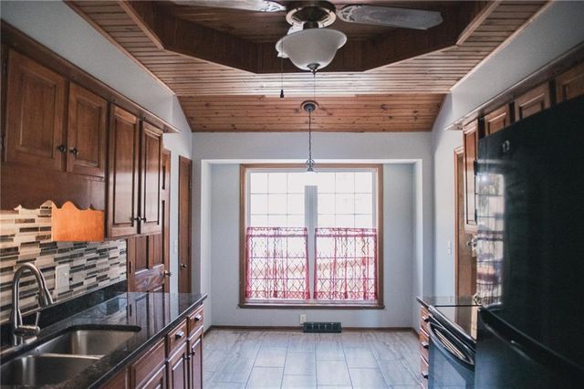 3804 S Drumm Avenue, Independence, MO 64055