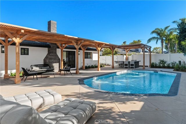 560 N Noble Street, Orange, CA 92869
