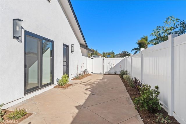 560 N Noble Street, Orange, CA 92869
