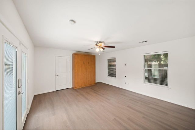 1526 Du Barry Lane, Houston, TX 77018
