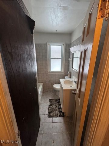 19309 Beverly Avenue, Maple Heights, OH 44137