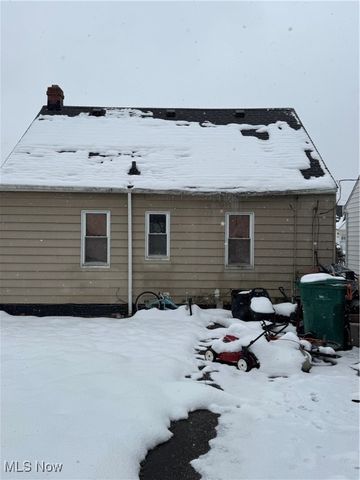 19309 Beverly Avenue, Maple Heights, OH 44137