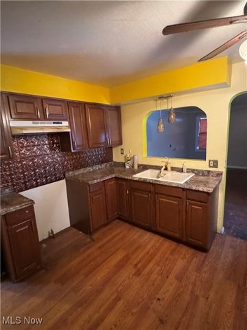 19309 Beverly Avenue, Maple Heights, OH 44137