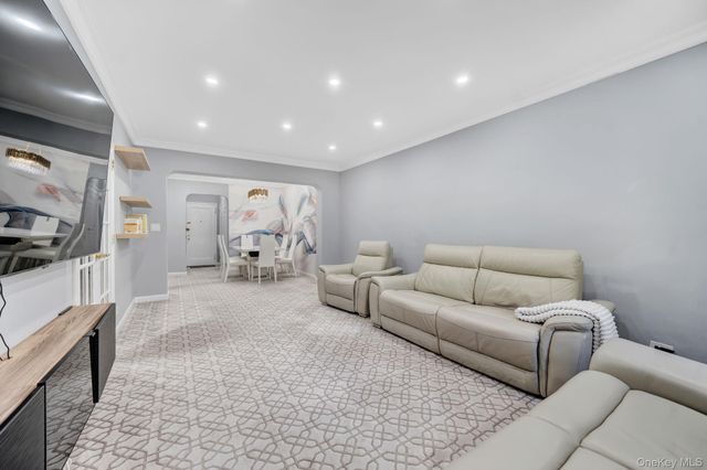 99-41 64th Avenue C16, Rego Park, NY 11374