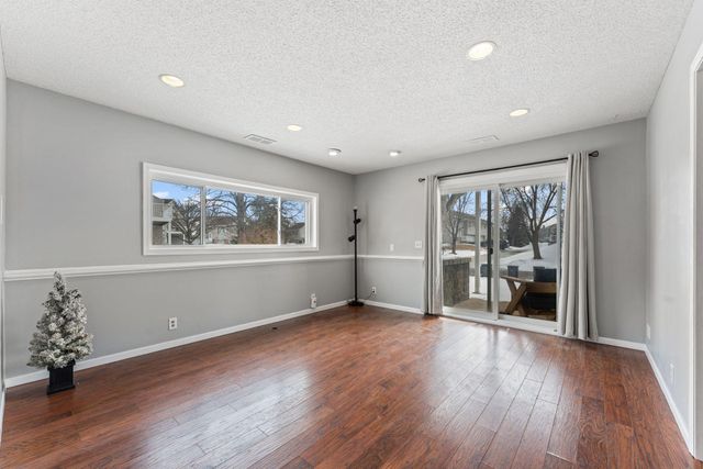 15817 Gooseberry Way, Apple Valley, MN 55124