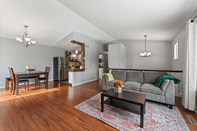 15817 Gooseberry Way, Apple Valley, MN 55124