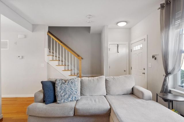 7 Lark Dr 202, Boston, MA 02126