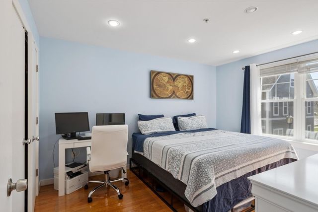 7 Lark Dr 202, Boston, MA 02126