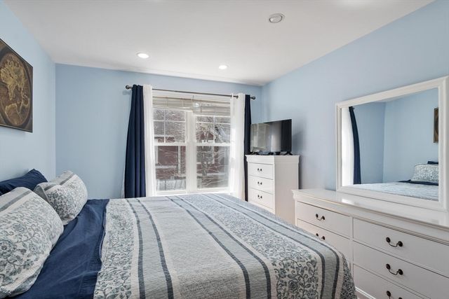 7 Lark Dr 202, Boston, MA 02126