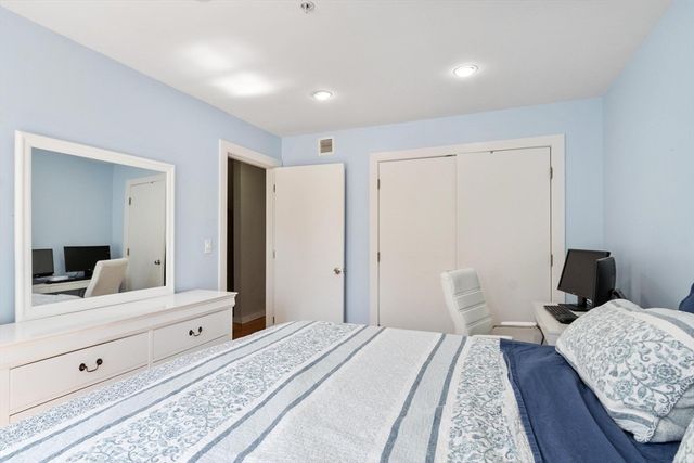 7 Lark Dr 202, Boston, MA 02126