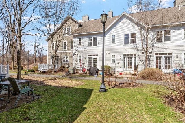 7 Lark Dr 202, Boston, MA 02126