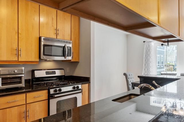 7 Lark Dr 202, Boston, MA 02126