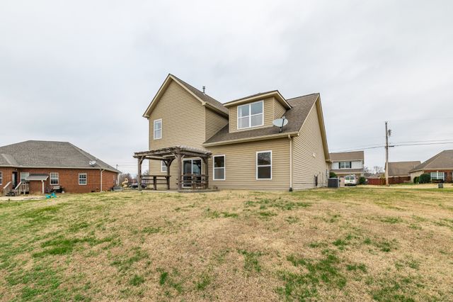 545 Callie Ave, Gallatin, TN 37066