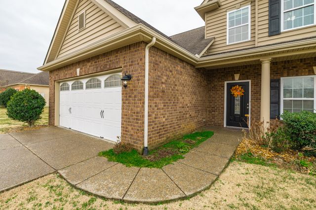 545 Callie Ave, Gallatin, TN 37066