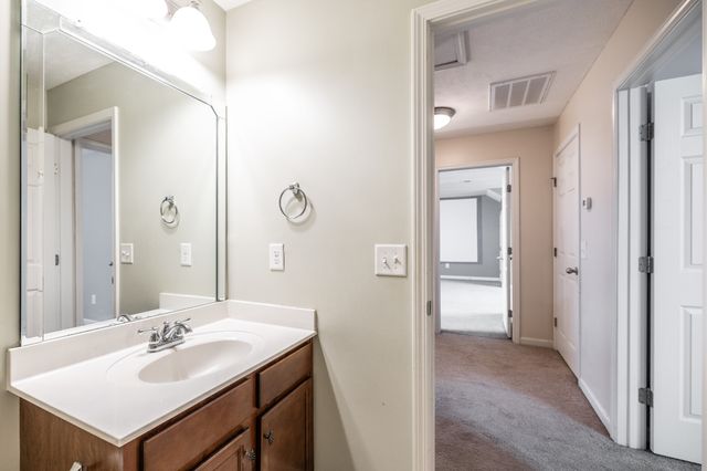 545 Callie Ave, Gallatin, TN 37066