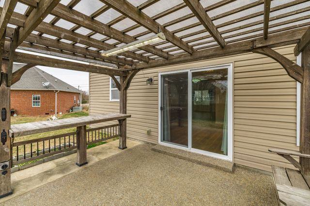 545 Callie Ave, Gallatin, TN 37066