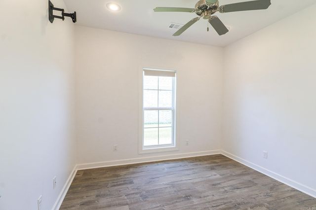 113 Hidden Creek Drive, Brookland, AR 72417