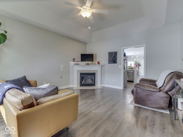 1810 E Jefferson Street, Franklin, IN 46131