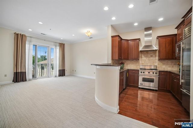 4101 Piermont 1203, Tenafly, NJ 07670