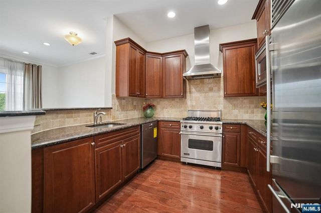 4101 Piermont 1203, Tenafly, NJ 07670