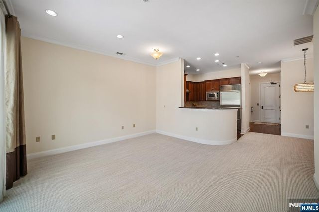 4101 Piermont 1203, Tenafly, NJ 07670