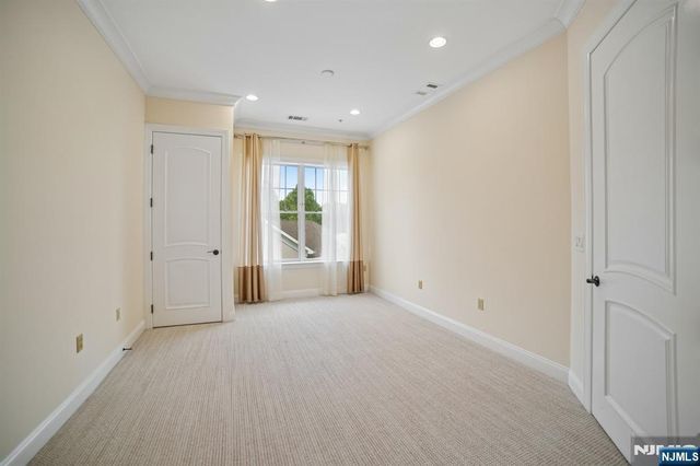 4101 Piermont 1203, Tenafly, NJ 07670