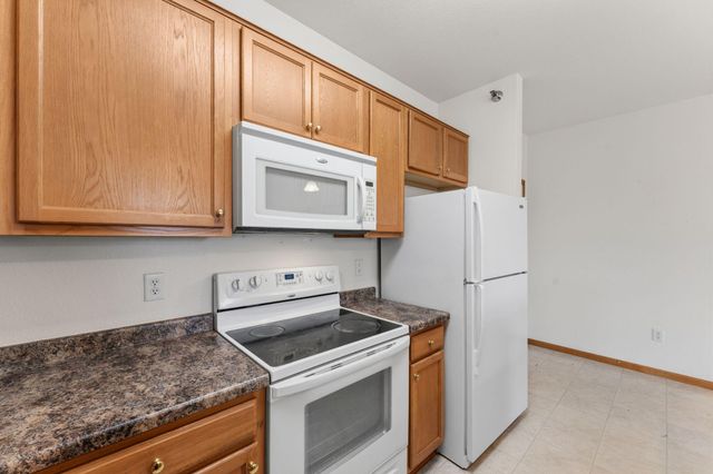 8200 W 33rd Street 302, Saint Louis Park, MN 55426