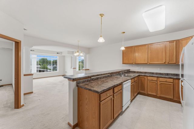8200 W 33rd Street 302, Saint Louis Park, MN 55426