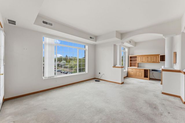 8200 W 33rd Street 302, Saint Louis Park, MN 55426