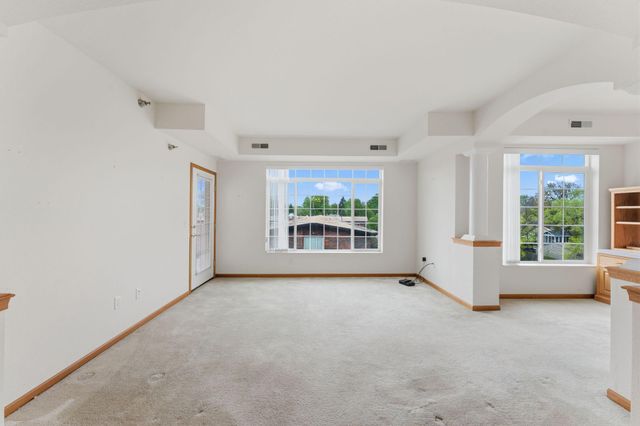 8200 W 33rd Street 302, Saint Louis Park, MN 55426