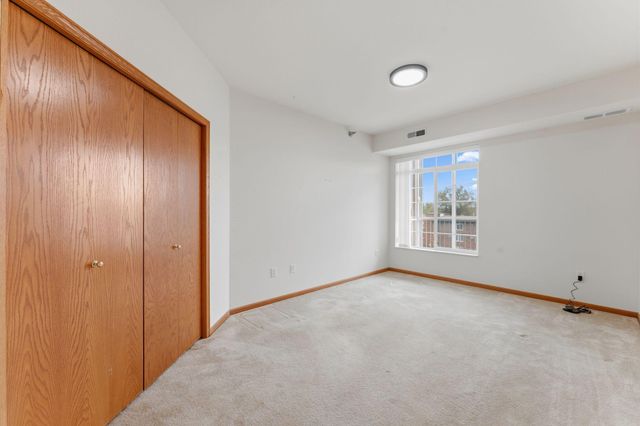 8200 W 33rd Street 302, Saint Louis Park, MN 55426
