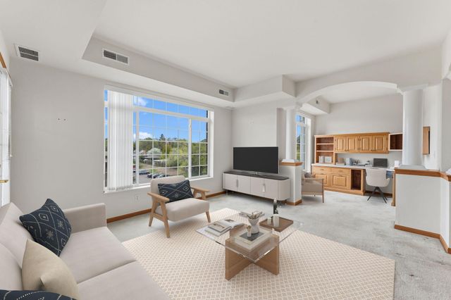 8200 W 33rd Street 302, Saint Louis Park, MN 55426