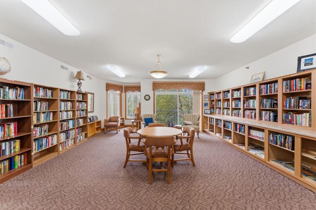 8200 W 33rd Street 302, Saint Louis Park, MN 55426