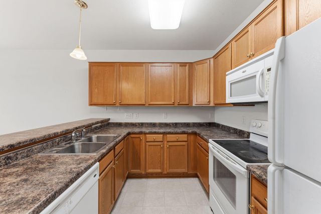 8200 W 33rd Street 302, Saint Louis Park, MN 55426