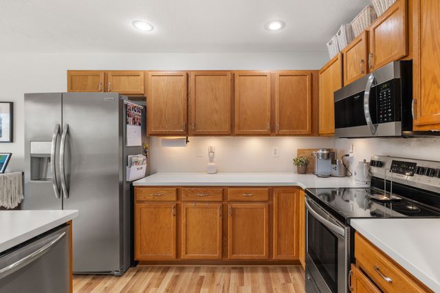 9414 Red Sunset Drive, West Des Moines, IA 50266