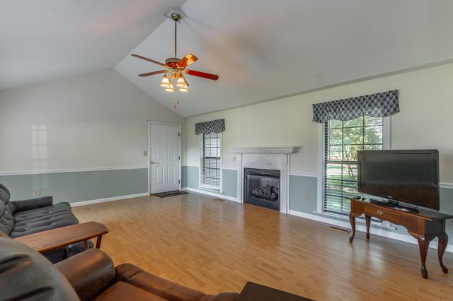 96 Harmon Drive N, Dunlap, TN 37327