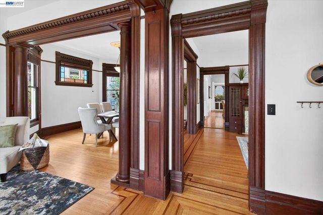 2214 2214 Clinton Ave, Alameda, CA 94501