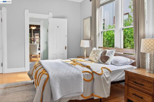 2214 2214 Clinton Ave, Alameda, CA 94501