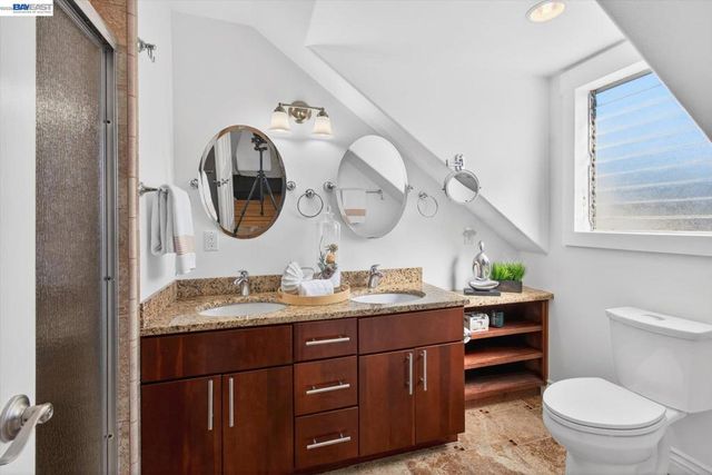 2214 2214 Clinton Ave, Alameda, CA 94501