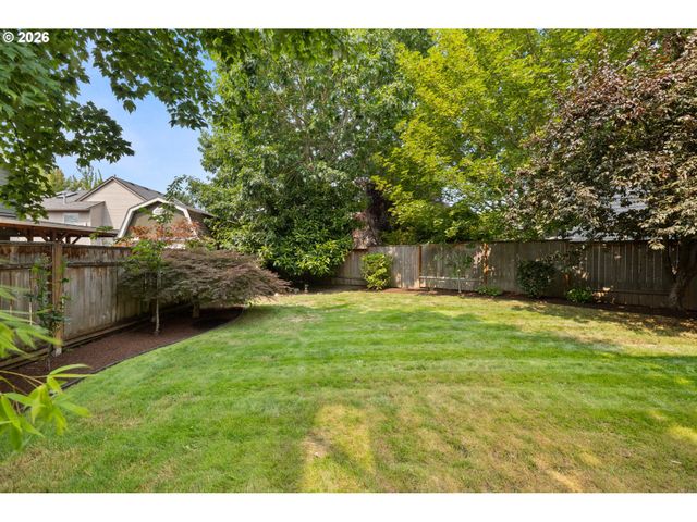1264 Ne Estelle Ct, Hillsboro, OR 97124