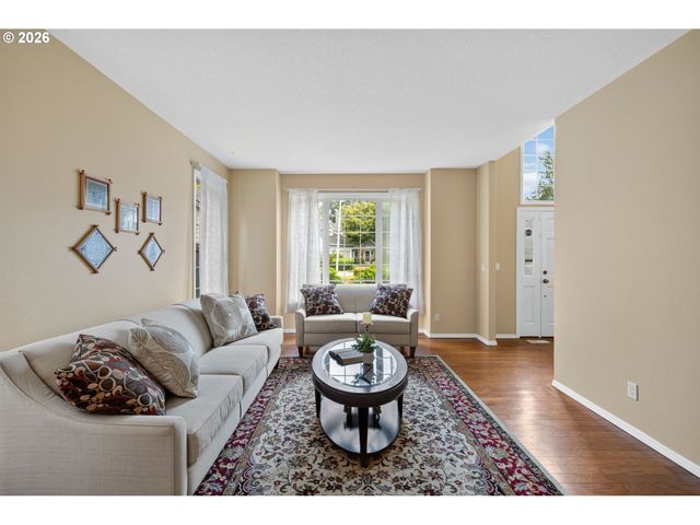 1264 Ne Estelle Ct, Hillsboro, OR 97124