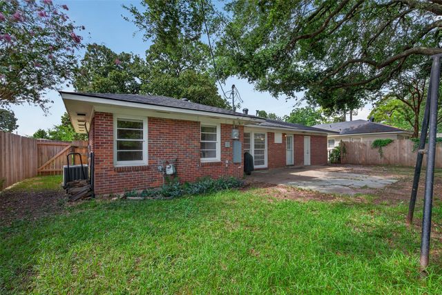 160 Carroll Street, Shreveport, LA 71105