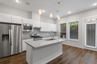 604 Thornton Oaks Lane, Houston, TX 77018