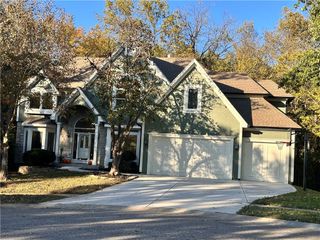 5300 Summit Court, Shawnee, KS 66216