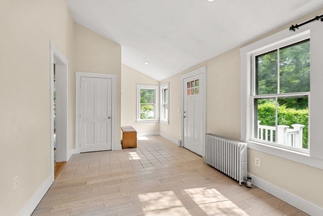 57 Depot St, Grafton, MA 01560