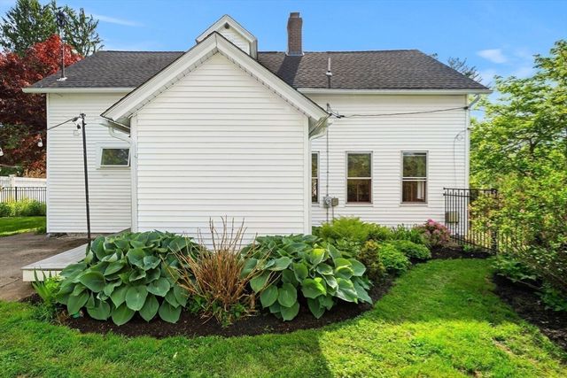 57 Depot St, Grafton, MA 01560